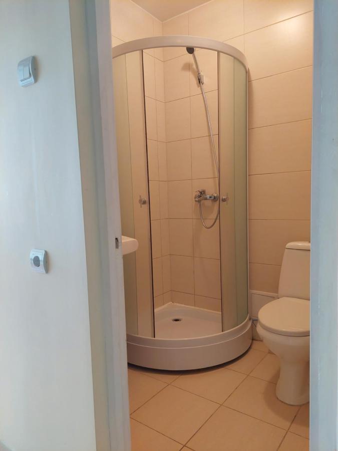 "Veiklus Rietavas" Apgyvendinimas Hostel Bagian luar foto