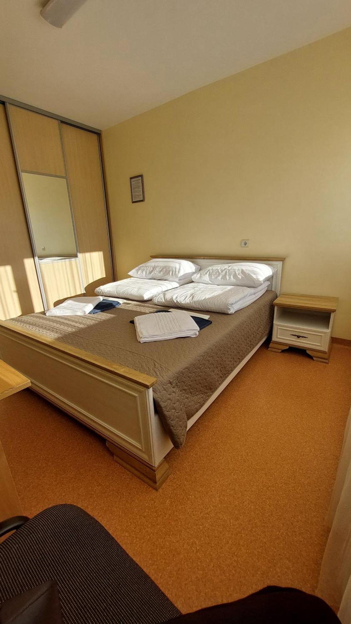 "Veiklus Rietavas" Apgyvendinimas Hostel Bagian luar foto
